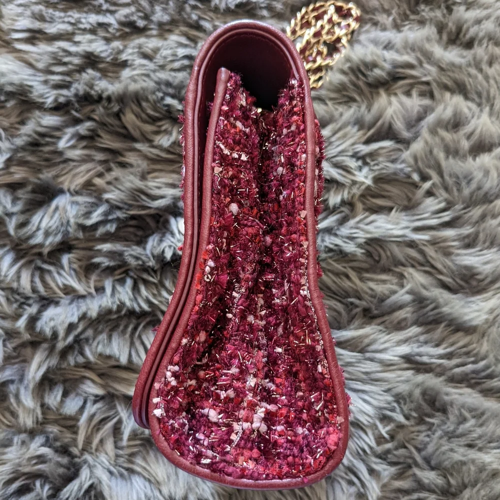 Tory Burch Crossbody Handbag. - Picture 3 of 15